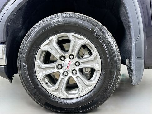 Used 2024 GMC Sierra 1500 SLT image 8