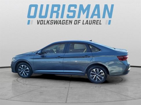 Used 2025 Volkswagen Jetta S image 4