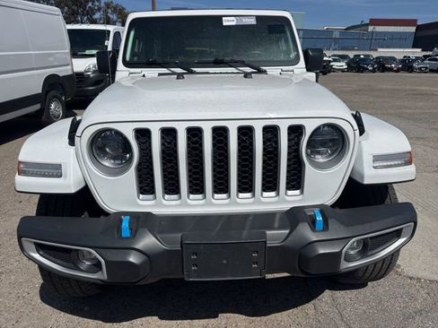 Used 2023 Jeep Wrangler Unlimited Sahara w/ Cold Weather Group AWD/4WD image 2