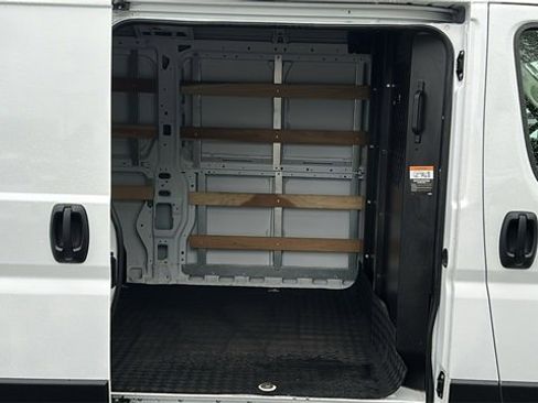 Used 2023 RAM ProMaster 2500 image 22