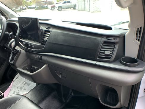 Used 2023 Ford Transit 250 148 High Roof AWD image 23