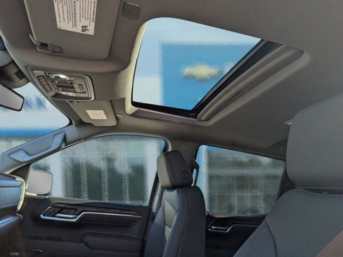 New 2026 GMC Sierra 1500 SLT w/ SLT Premium Plus Package image 18