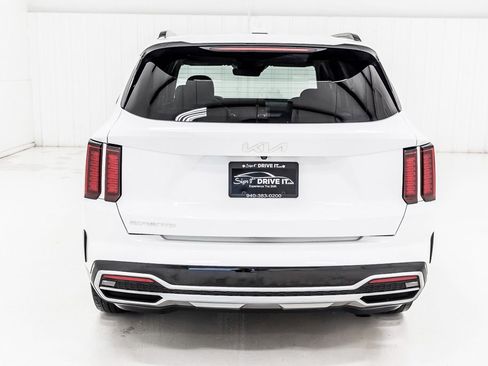 Used 2023 Kia Sorento EX image 6