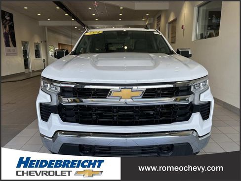 Used 2024 Chevrolet Silverado 1500 LT AWD/4WD image 37
