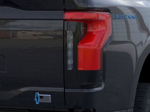 New 2025 Ford F150 Lightning XLT AWD/4WD image 21