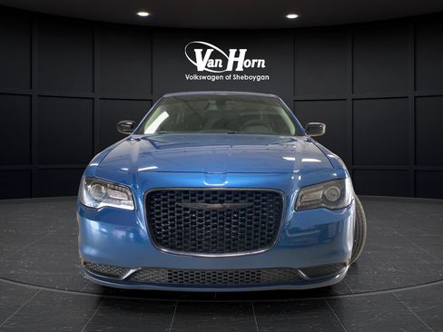 Used 2023 Chrysler 300 Touring w/ Sport Appearance Package RWD image 2