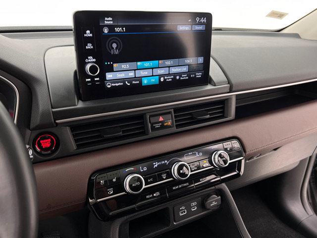 Used 2023 Honda Pilot Elite image 21