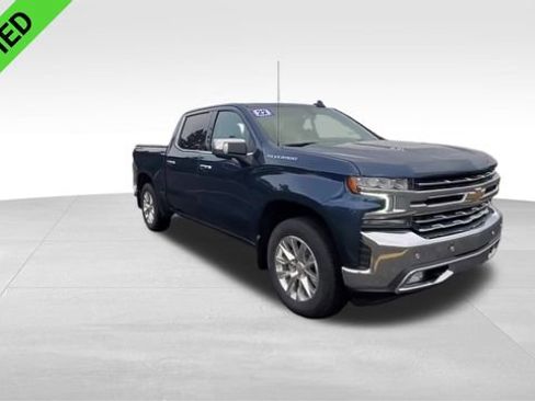 Certified 2022 Chevrolet Silverado 1500 LTZ w/ LTZ Convenience Package II image 3