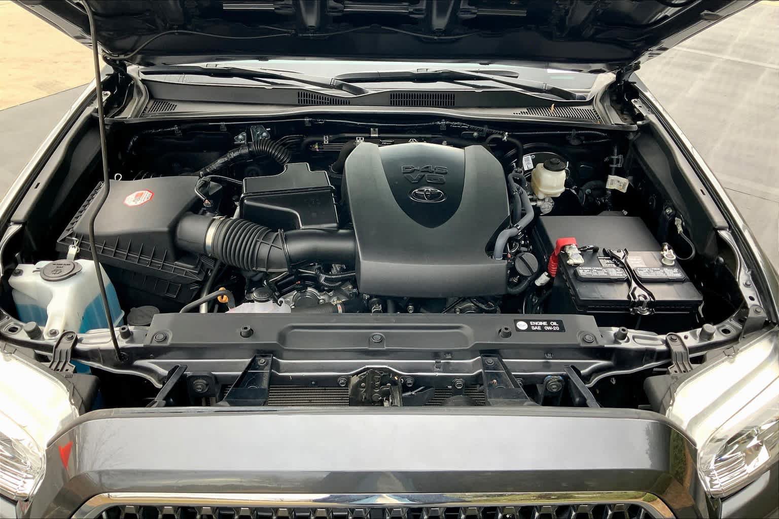 Used 2019 Toyota Tacoma TRD Sport w/ TRD Premium Sport Package RWD image 30