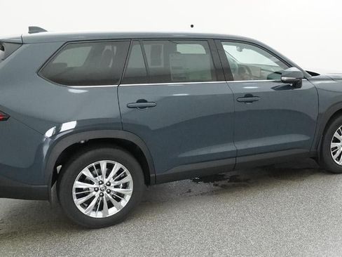 New 2026 Toyota Grand Highlander AWD image 10