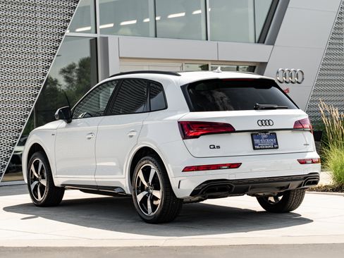 Used 2022 Audi Q5 2.0T Premium Plus w/ Premium Plus Package AWD/4WD image 5