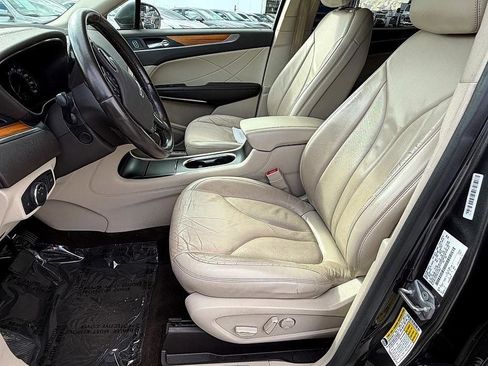 Used 2019 Lincoln MKC Select w/ Select Plus Package image 22