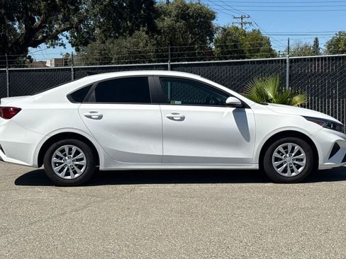 Used 2024 Kia Forte LX FWD image 6