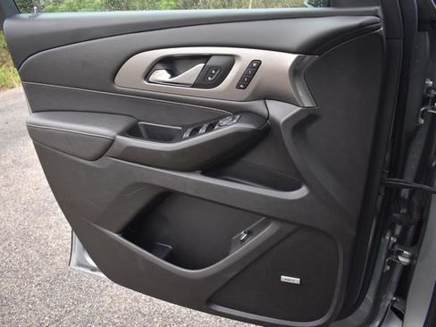 Used 2023 Chevrolet Traverse Premier w/ LPO, Floor Liner Package AWD/4WD image 39