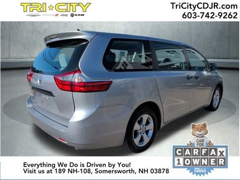 Used 2017 Toyota Sienna L image 5
