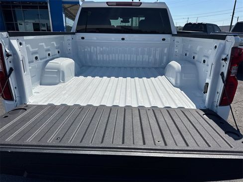 Certified 2025 Chevrolet Silverado 1500 LT image 19