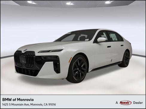 New 2026 BMW 740i w/ Premium Package image 1