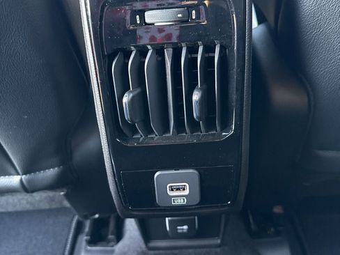 New 2026 Jeep Compass Latitude image 24