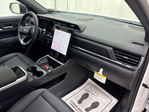 New 2026 GMC Terrain Elevation w/ Elevation Premium Package image 10