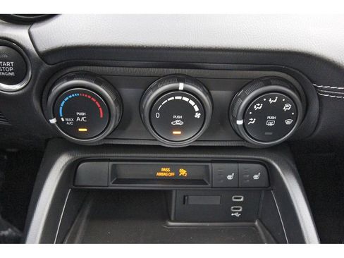 New 2026 MAZDA MX-5 Miata Club w/ Interior Package RWD image 22