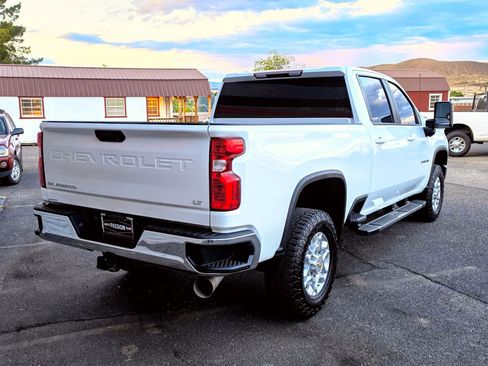 Used 2023 Chevrolet Silverado 2500 LT image 5