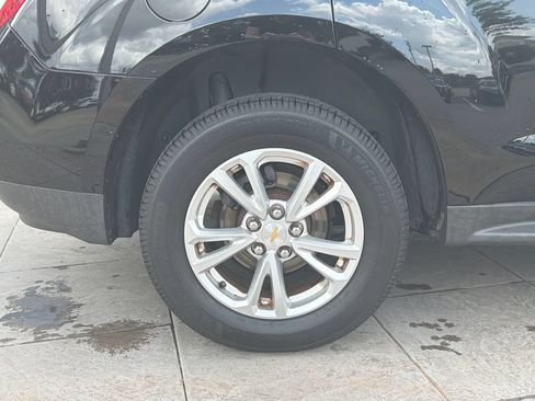 Used 2017 Chevrolet Equinox LT w/ Convenience Package FWD image 14