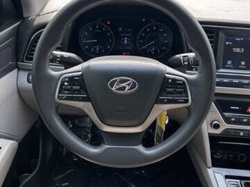 Used 2018 Hyundai Elantra SEL image 14