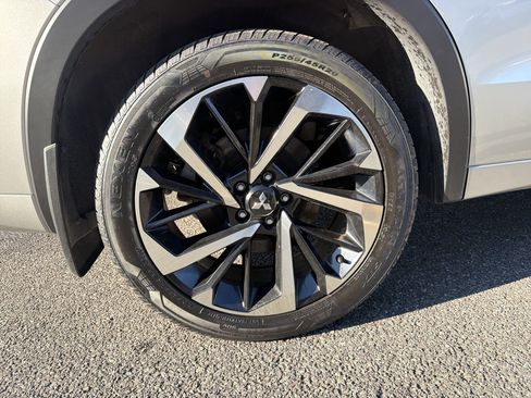 Used 2023 Mitsubishi Outlander SEL 40th Anniversary image 34