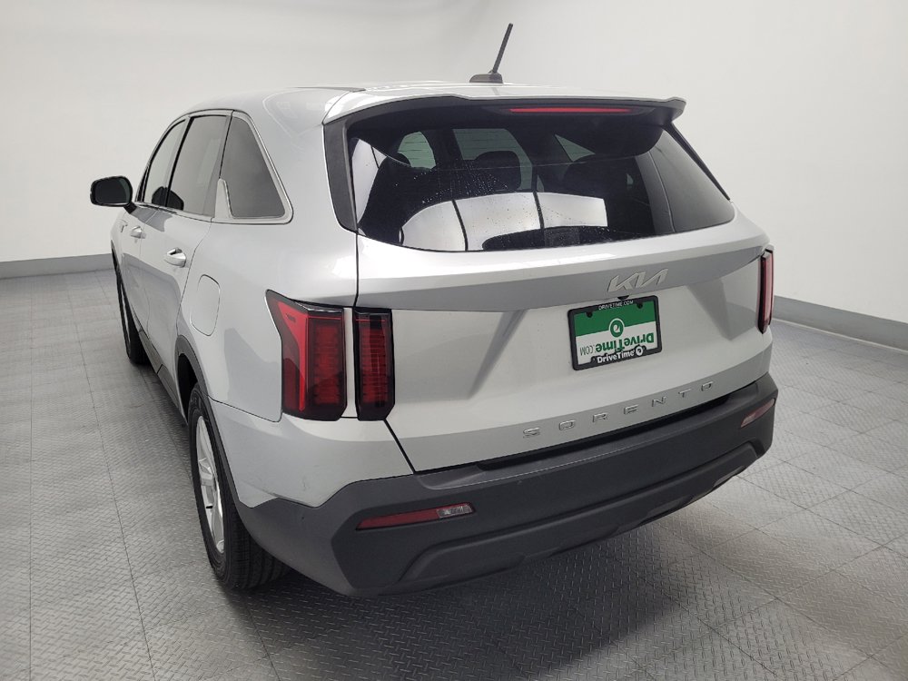 Used 2022 Kia Sorento LX FWD image 6