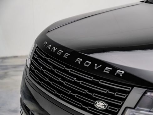 Used 2024 Land Rover Range Rover SE image 27