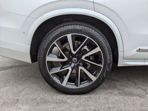 Used 2023 Volvo XC90 B6 Plus w/ Protection Package Premier image 9
