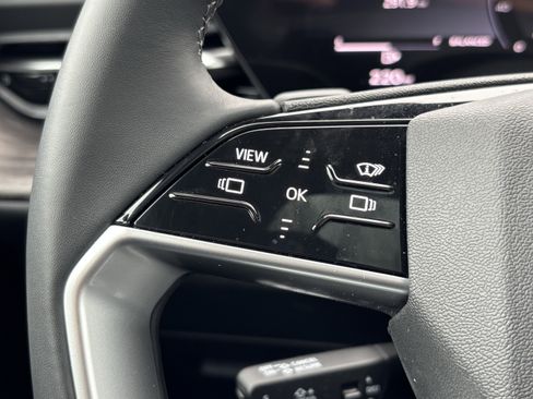 Used 2025 Audi Q5 Premium Plus w/ Premium Plus image 19