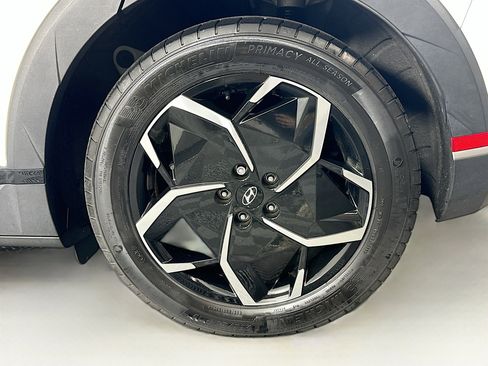 Used 2024 Hyundai Ioniq 5 SEL image 11