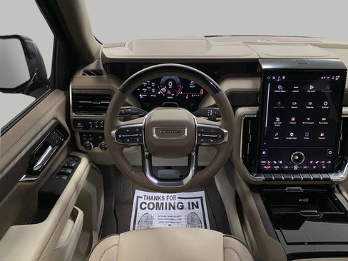 Used 2026 GMC Yukon Denali w/ Denali Reserve Package AWD/4WD image 15