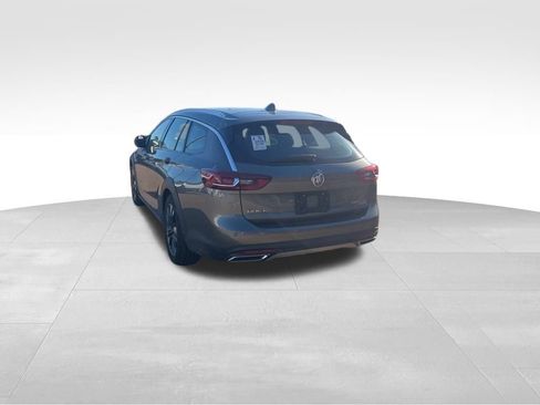 Used 2018 Buick Regal Preferred w/ Sights and Sounds Package image 32