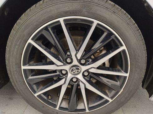 Used 2023 Toyota Camry SE w/ Convenience Package image 31