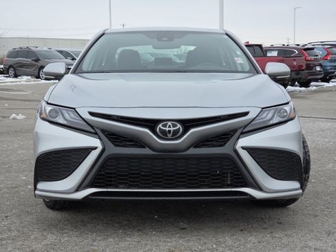 Used 2023 Toyota Camry XSE image 13