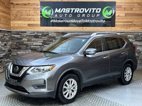 Used 2018 Nissan Rogue SV w/ Premium Package AWD/4WD image 3