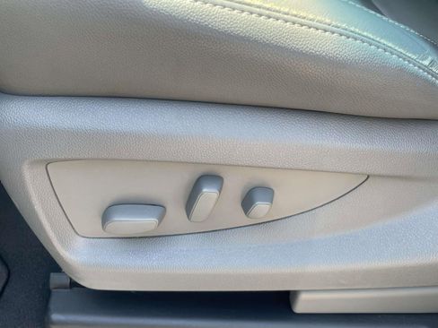 Used 2019 Chevrolet Tahoe LT image 14