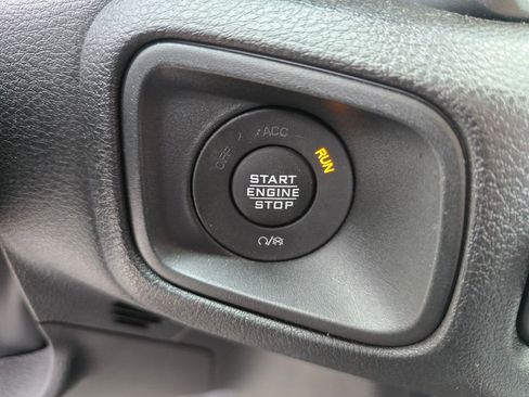 Used 2024 Jeep Wrangler Unlimited Sport AWD/4WD image 31