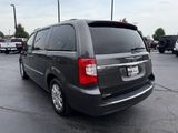 Used 2015 Chrysler Town & Country Touring w/ Driver Convenience Group image 5
