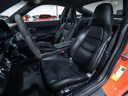 Used 2017 Porsche 911 Carrera GTS RWD image 20