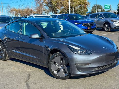 Used 2023 Tesla Model 3 Standard Range image 2