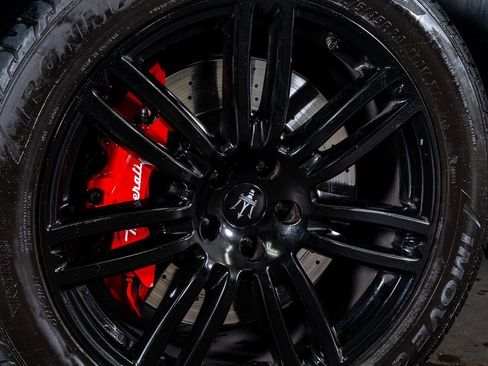 Used 2018 Maserati Levante S GranSport image 10