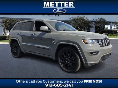 Used 2019 Jeep Grand Cherokee Altitude image 1