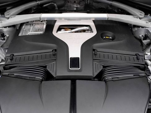Used 2023 Aston Martin DBX AWD/4WD image 64