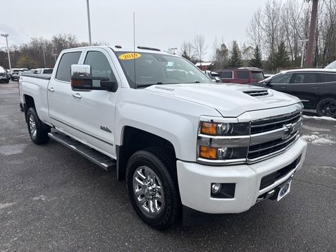 Used 2019 Chevrolet Silverado 3500 High Country w/ Duramax Plus Package image 8