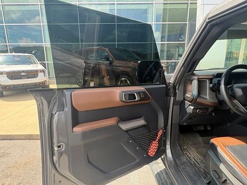 Used 2022 Ford Bronco Outer Banks AWD/4WD image 12
