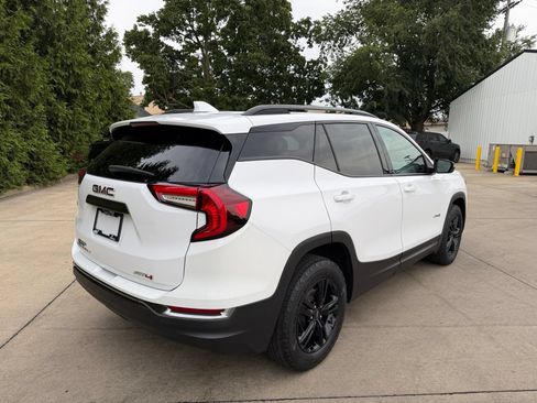 Used 2022 GMC Terrain AT4 AWD/4WD image 14