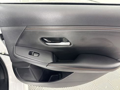 Used 2024 Nissan Sentra SR w/ SR Premium Package FWD image 27